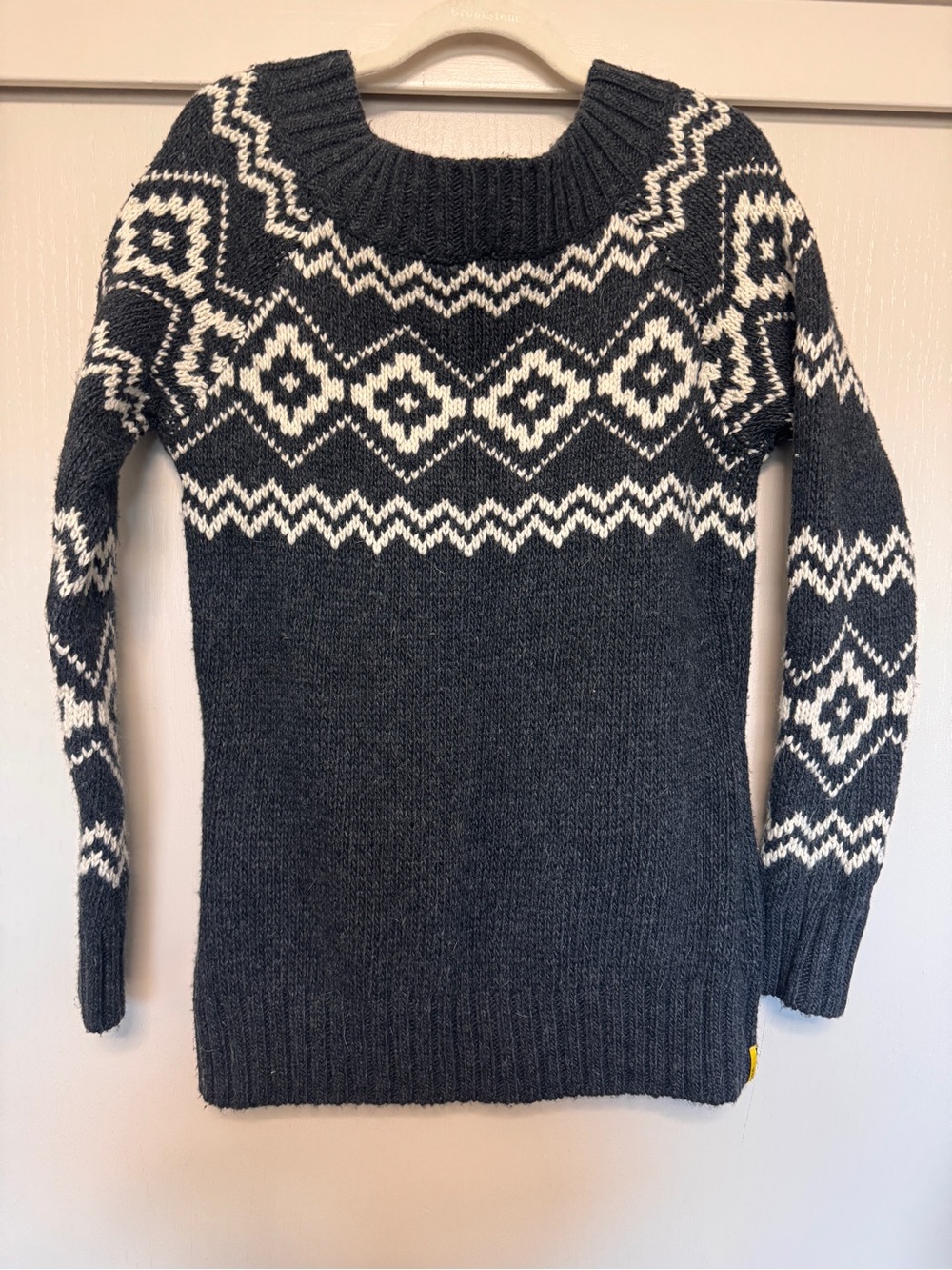 Lole XL grey & Cream Nordic-Pattern scoop neck Sweater - Picture 4 of 4